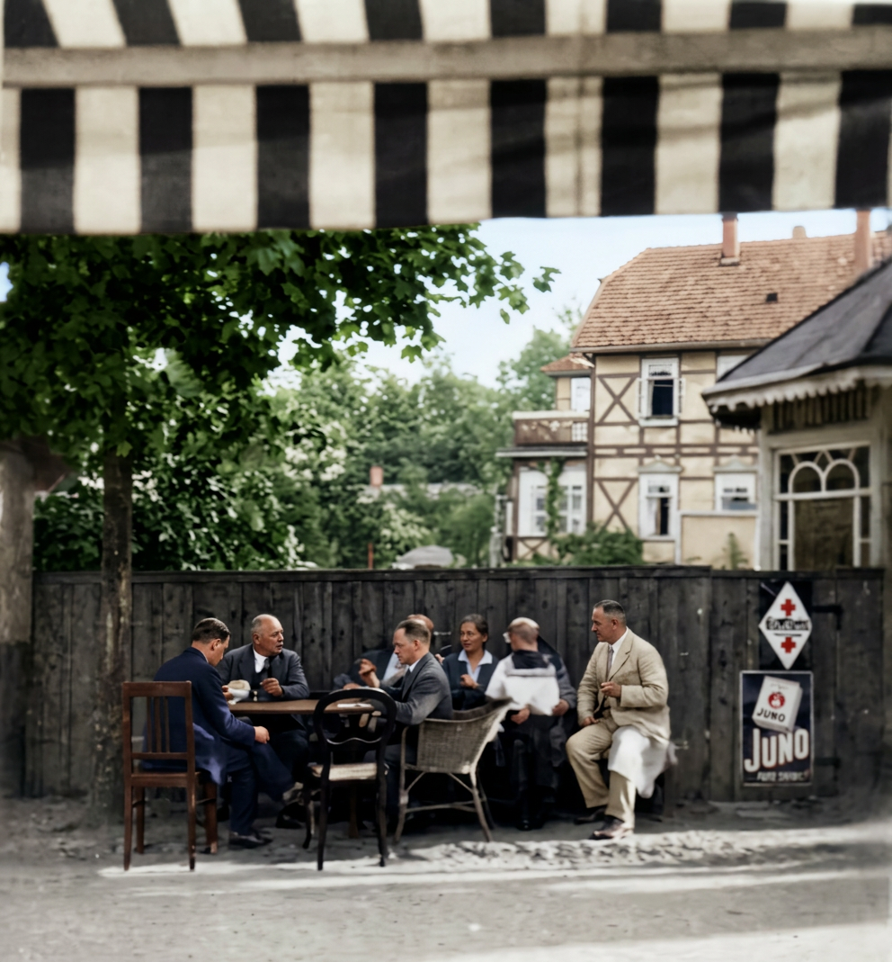 OPTIMIERT_1930er draußen vor der Tür in der Schützenstraße, neben Kiosk Piper, Herbert Lemmer fa 3.1.2019