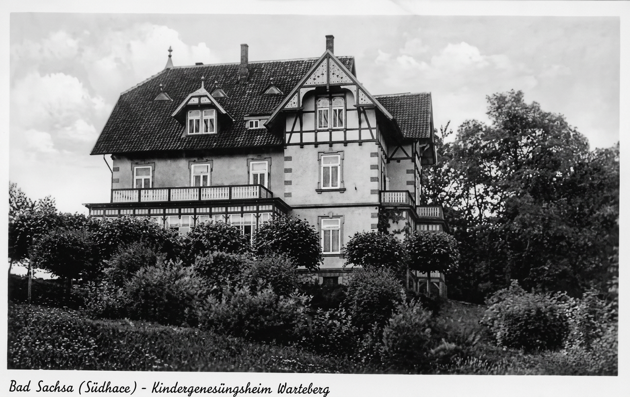 OPTIMIERT_1952, AK, Bad Sachsa (Südharz)-Kindergenesungsheim Warteberg, gelaufen 1952, rs FA-Stempel Dr. Köbrich, Slg. R. Boehm-2
