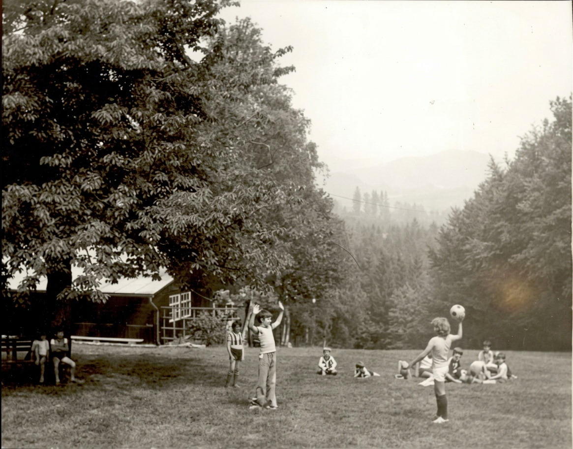 OPTIMIERT_1970er, Cekade Original-Foto, Kinderkurheim Warteberg (vermutlich), um 1970-75, b