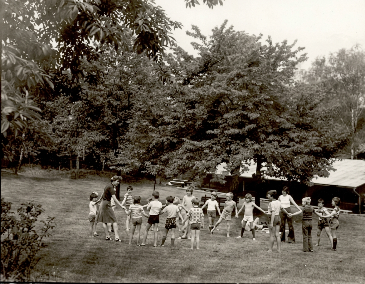 OPTIMIERT_1970er, Cekade Original-Foto, Kinderkurheim Warteberg (vermutlich), um 1970-75