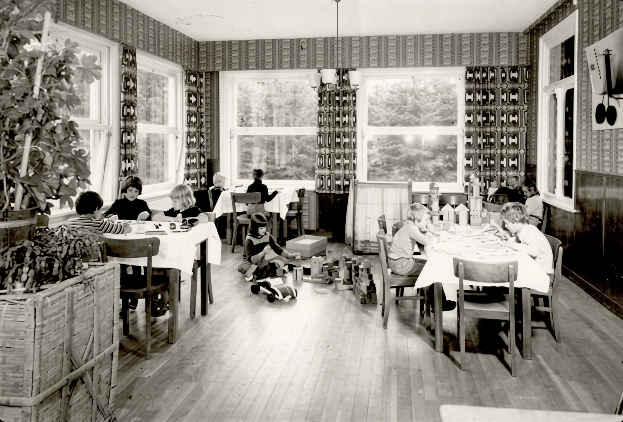 OPTIMIERT_1970er, Cekade Original-Foto, Kinderkurheim Warteberg, um 1970-75, f