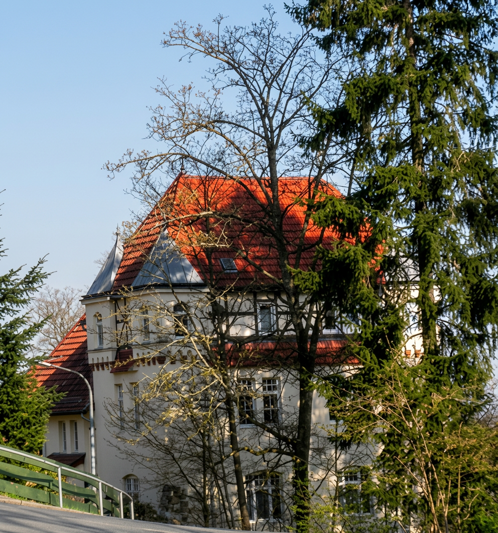 OPTIMIERT_2015-04-23, Eichenweg 2 und Waldsaumweg 15, a, Ausschnitt